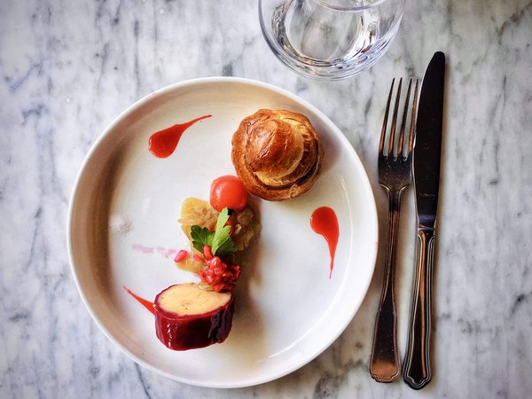 How to Perfect the Crust on a British Steak and Ale Pie with Puff Pastry?